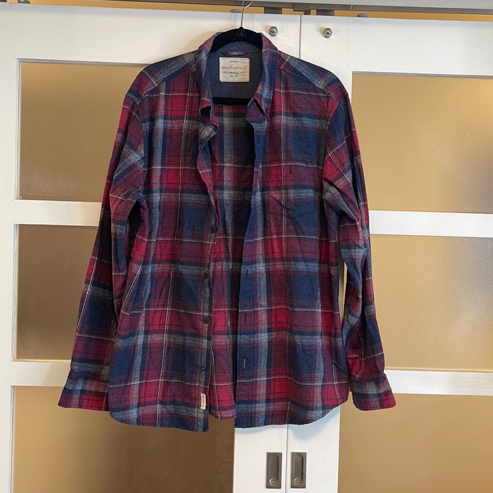 Men’s Long Sleeve Button-up Shirt